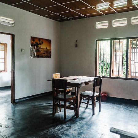 New Sam Tourist Inn Weligama Exterior foto