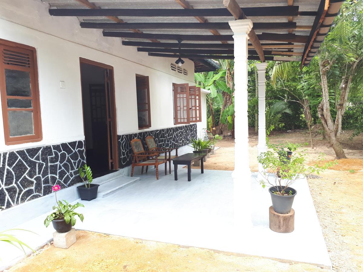 New Sam Tourist Inn Weligama Exterior foto